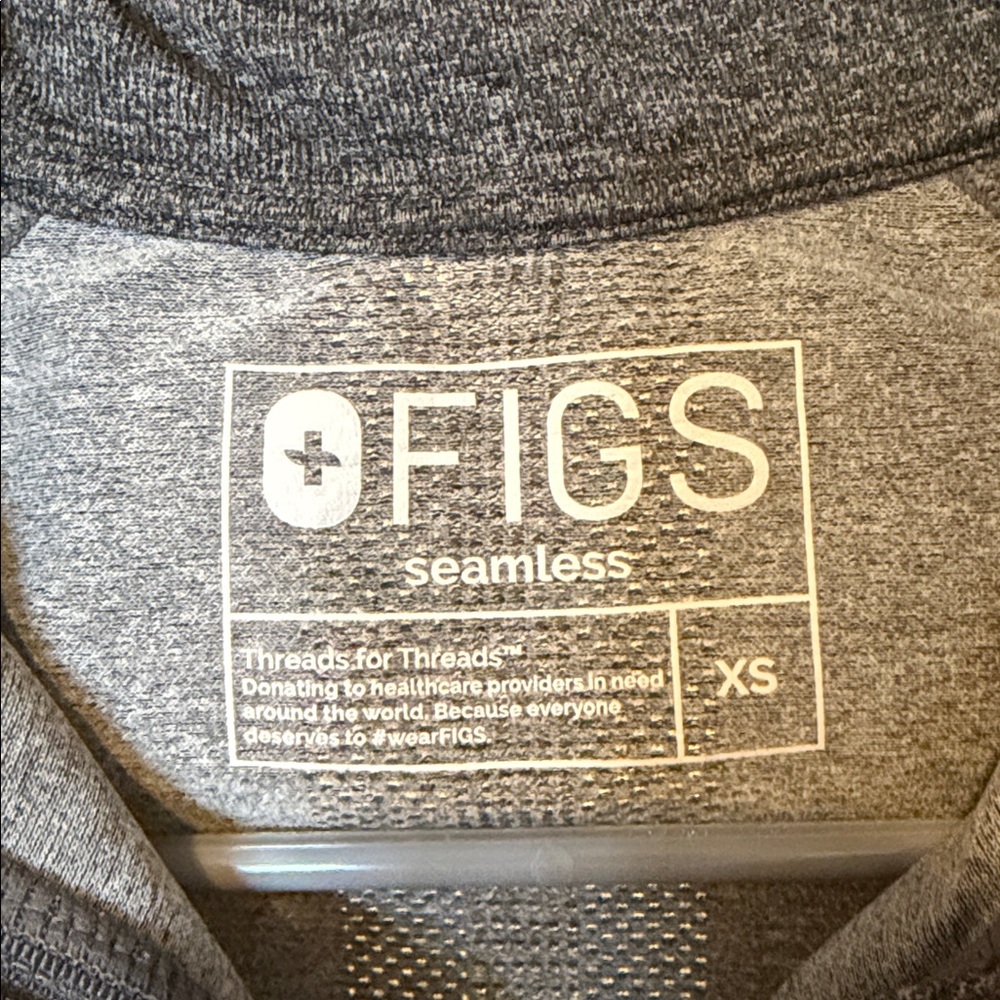 Wear figs quarter zip size XS - Picture 2 of 2